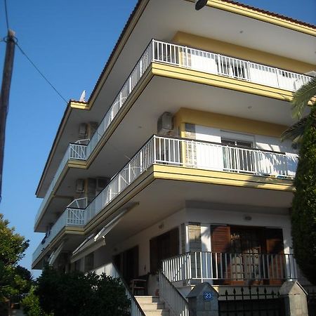 Iris Hotel Nea Kallikrateia Exterior foto